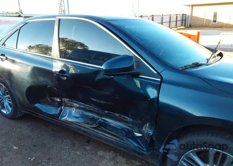 2017 Toyota Camry Se z USA, uszkodzony, nr VIN 4T1BF1FK5HU317701